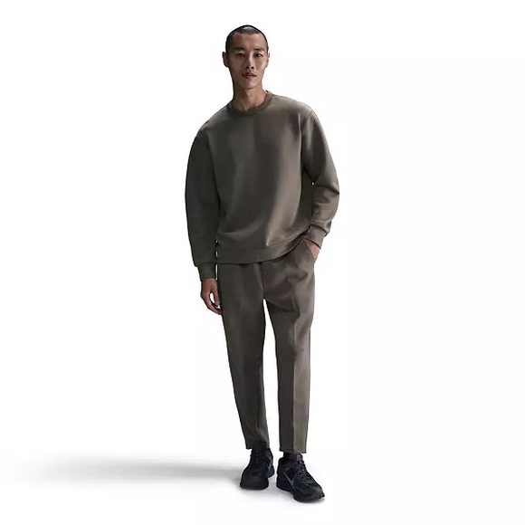 Nike Men’a sweatshirt